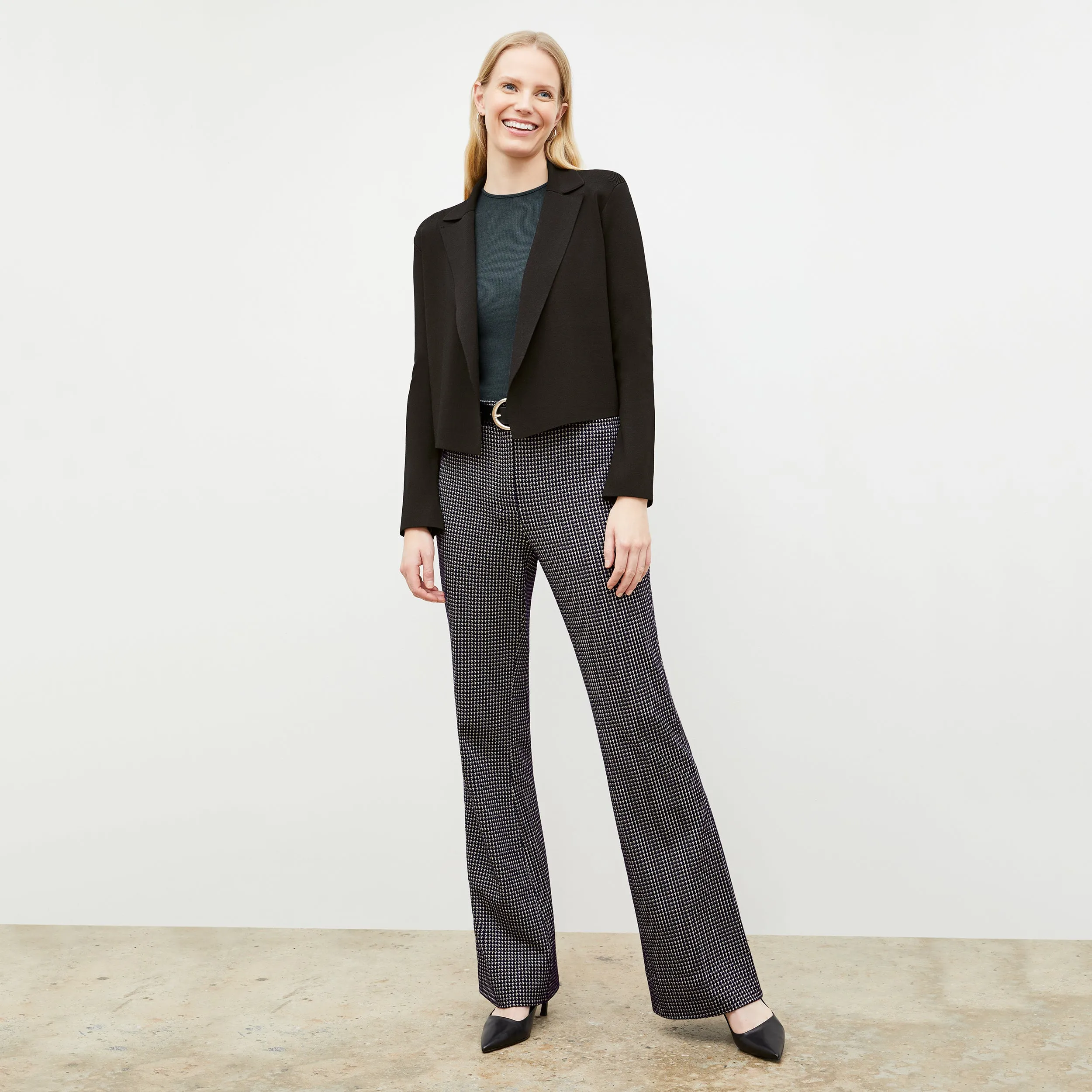 Horton Flare Trouser - Stretch Houndstooth :: Black / White