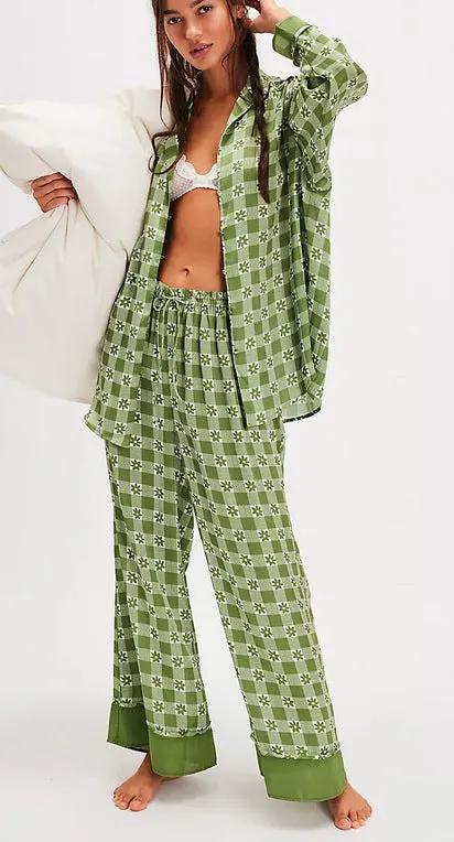 Womens Pajama Set  Silk  Relaxed Fit  Button-Up Top  Wide-Leg Printed Pants